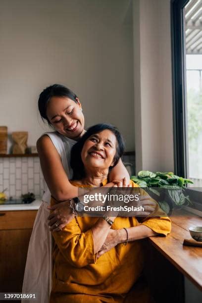 mom and daughter images|613,253 Mom And Daughter Stock Photos & High